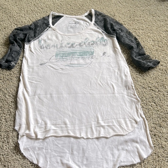 We The Free Tops - We The Free jersey type T-shirt w/lace. Size S